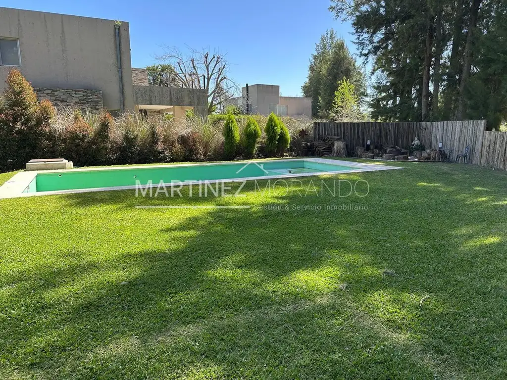 Casa en Venta con cochera