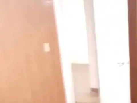 Depto Tipo Casa en Alquiler en Lanús, $ 650.000