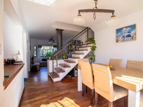 Casa Dúplex 5 Amb con Suite y Playroom en Punta Chica