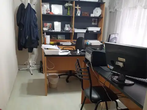 Casa 5 ambientes con 4 baños