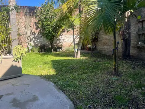 CASA 4 AMB VENTA GARAGE QUINCHO JARDIN I. CASANOVA