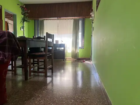 Casa en Venta en Isidro Casanova, USD 100.000