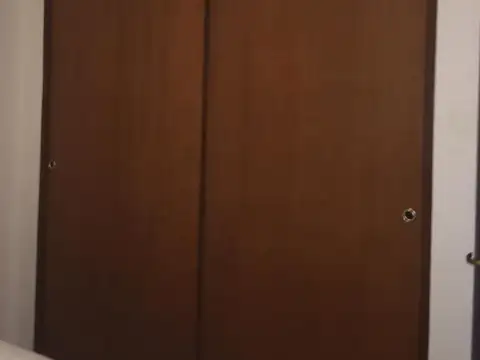 Hipólito Irigoyen 889 , Piso 5