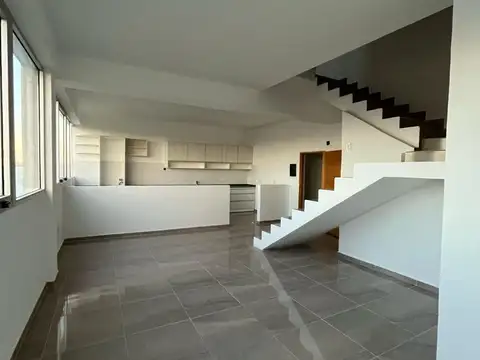 Duplex impresionante vista al rio 