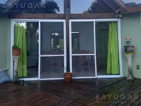 Casa 5 ambientes con 3 baños