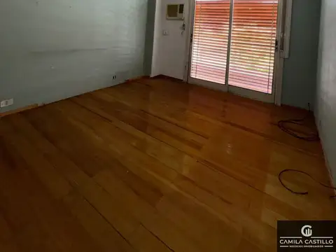 CASA + DEPOSITO EN VENTA A 1 CUADRA DE GENERAL PAZ Y BARRIO NAON