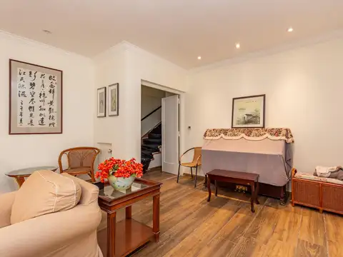 Casa 5 ambientes con 2 baños