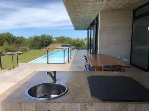 Casa en Venta en Barrio Golf 2, USD 650.000