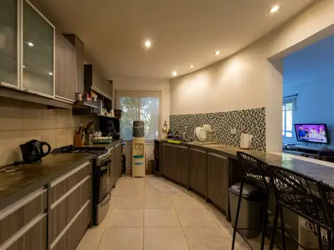Casa 4 ambientes con 3 baños