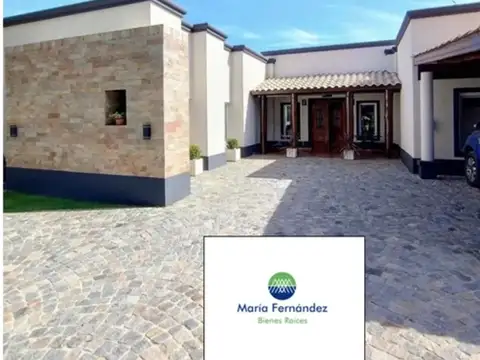 CASA EN VENTA EN CLUB DE CAMPO LAS PERDICES
