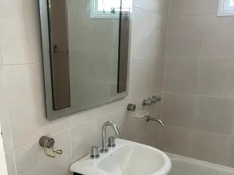 Departamento en Alquiler con 1 cocheras