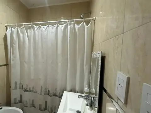 PH EN VENTA 2 DORMITORIOS PATIO COCHERA A METROS DEL CASCO Y