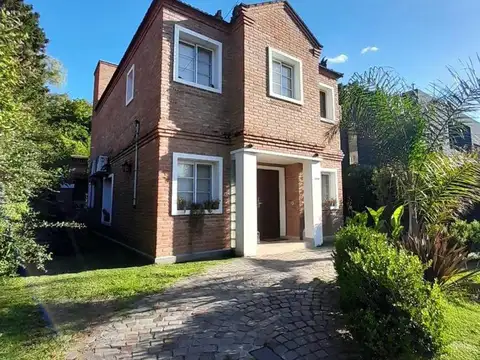 VENTA CASA 3 AMB CLUB PRIVADO LOMA VERDE ESCOBAR