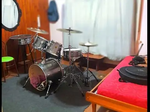 VENTA CASA 4 AMBIENTES A REMODELAR. RAMOS MEJIA