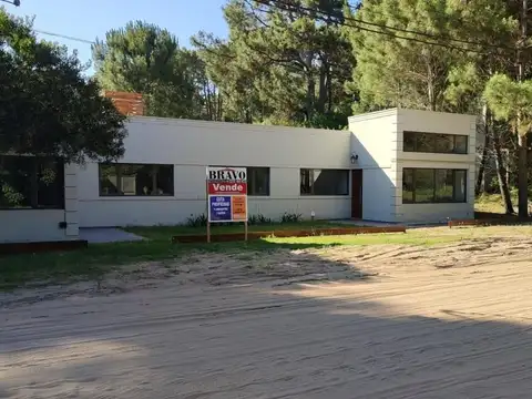 Casa en Venta en Mar de las Pampas, USD 200.000
