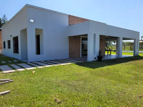 Casa en Venta en Puerto Tirol, USD 155.000