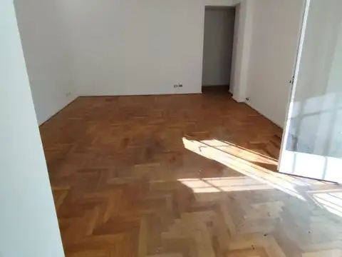 DEPARTAMENTO 2 AMB. CON BALCON INTERNO - MUY LUMINOSO!