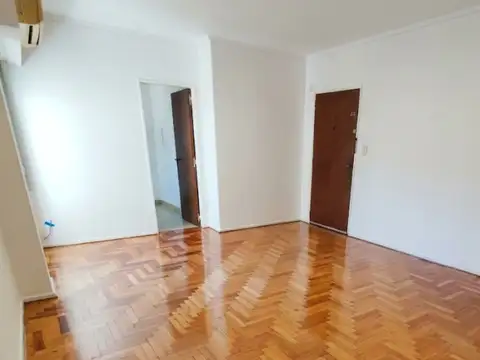 DEPARTAMENTO 2 AMB. CON BALCON INTERNO - MUY LUMINOSO!