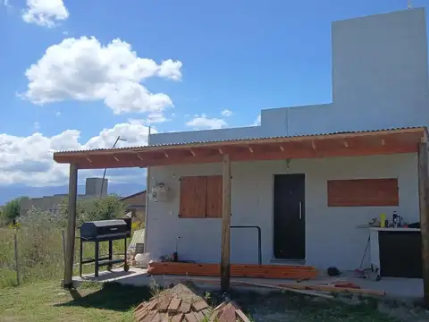 Casa a la venta en Estación Conlara - Financiación. 