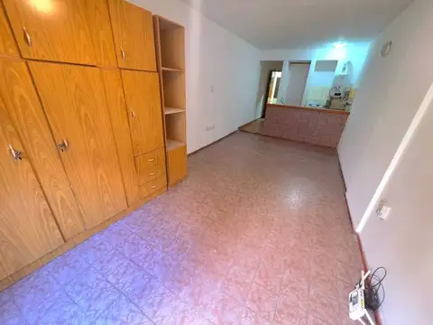 Alquiler monoambiente 3 de febero 700 Consultas por whattsapp