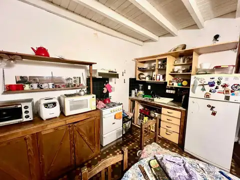 Casa 2 ambientes con 1 baño