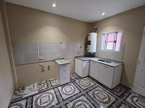 Departamento en Alquiler en Gregorio de Laferrere, $ 540.000
