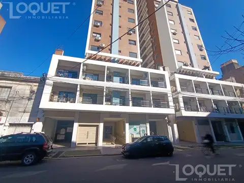 Cochera en alquiler, a metros de Bv Pellegrini, Zona Recoleta, Santa Fe