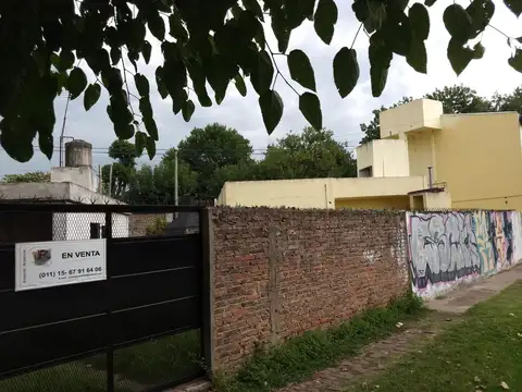 CASA EN VENTA CERCANIA  ESTACION LONGCHAMPS