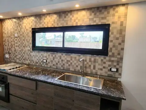 Casa en Venta en Pilar del Este - Santa Emilia, USD 180.000