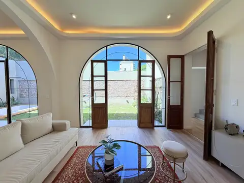 Casa 5 ambientes con 3 baños