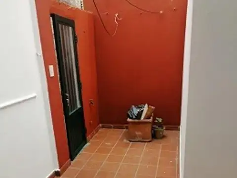 MITRE 1442. DE PASILLO INTERNO. DOS DORMITORIOS. PATIO. 