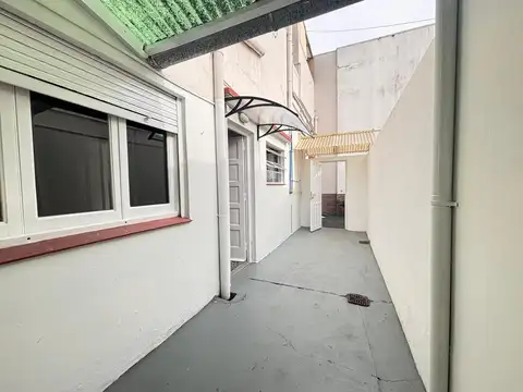 Depto Tipo Casa en Alquiler de 2 ambientes