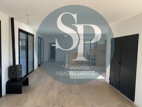 Casa en Venta con 5 cocheras