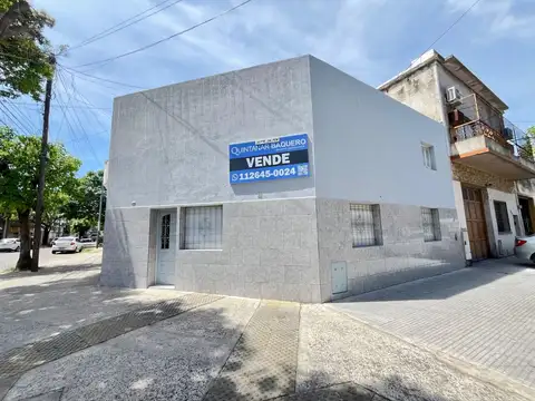 Venta de galpón con vivienda en Nueva Pompeya.