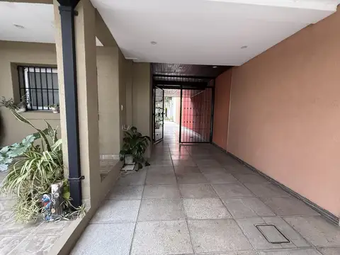 Casa en Venta en San Isidro Vias / Rolon, USD 450.000