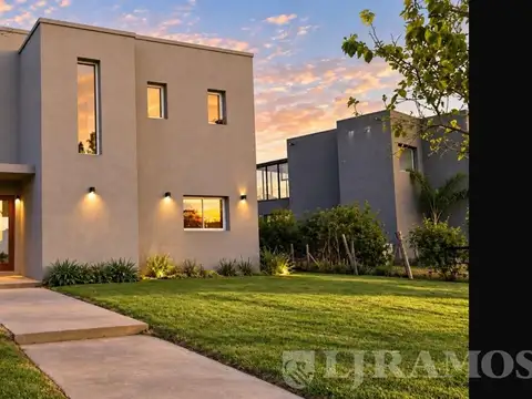 Casa en Venta en El Cantón - Norte, USD 320.000