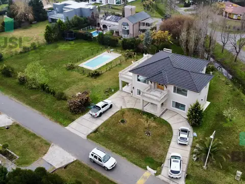 Casa en Venta de 4 dormitorios