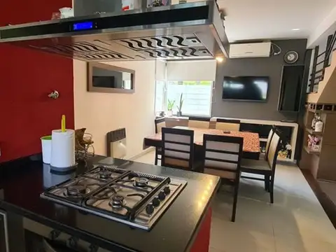 Casa en Venta en Monte Grande, USD 239.000