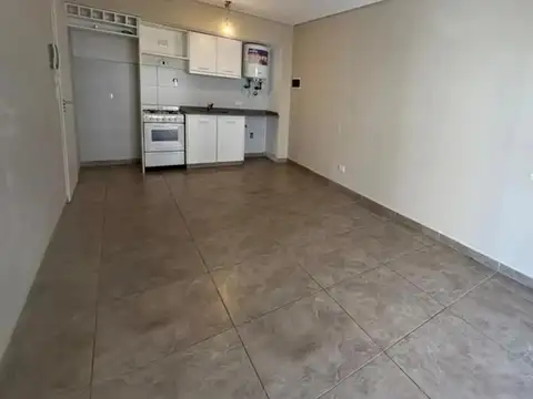 Departamento en Alquiler en Castelar, $ 500.000