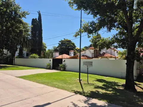 Los Robles 1400, Piso 0