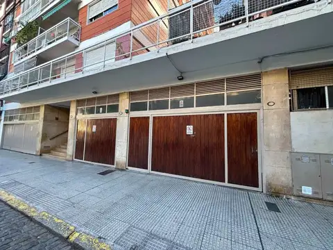 Cochera en Venta en Floresta Acceso rápido