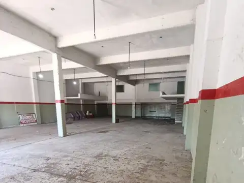 Galpon en Alquiler en Villa Luzuriaga, $ 1.950.000