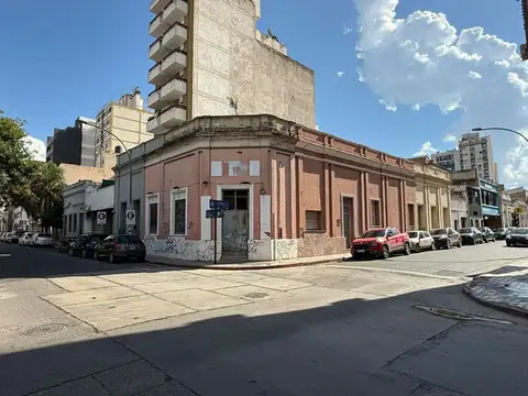 Lote en venta de 428 m2 en Alberdi Apto Desarrollo