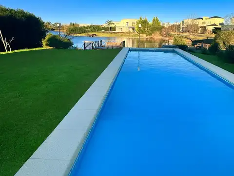 Casa en venta al agua en San Benito villanueva Tigre