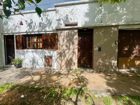 Casa en Venta en La Plata [Cod: 7342-90000069]