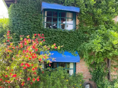 VENTA DE EXCELENTE DUPLEX EN OSTENDE - A 20 CUADRAS DEL MAR 