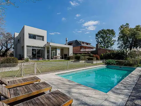 Casa en Venta en Club de Campo Armenia, Pilar