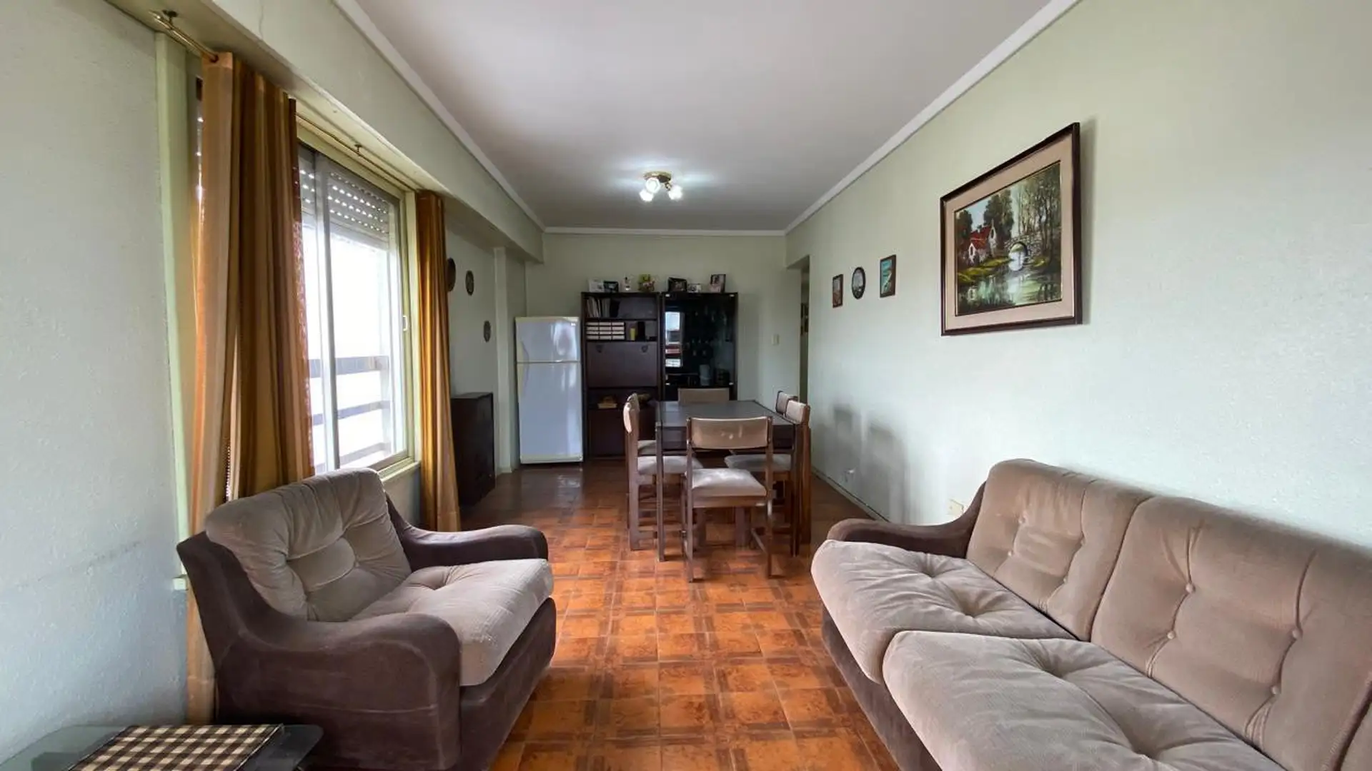 Departamento de 3 ambientes con cochera, en venta Plaza Colon