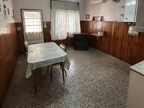 Depto Tipo Casa en Venta en Ramos Mejia, USD 80.000