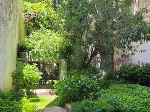 Venta 2 ambientes Recoleta Racionalista